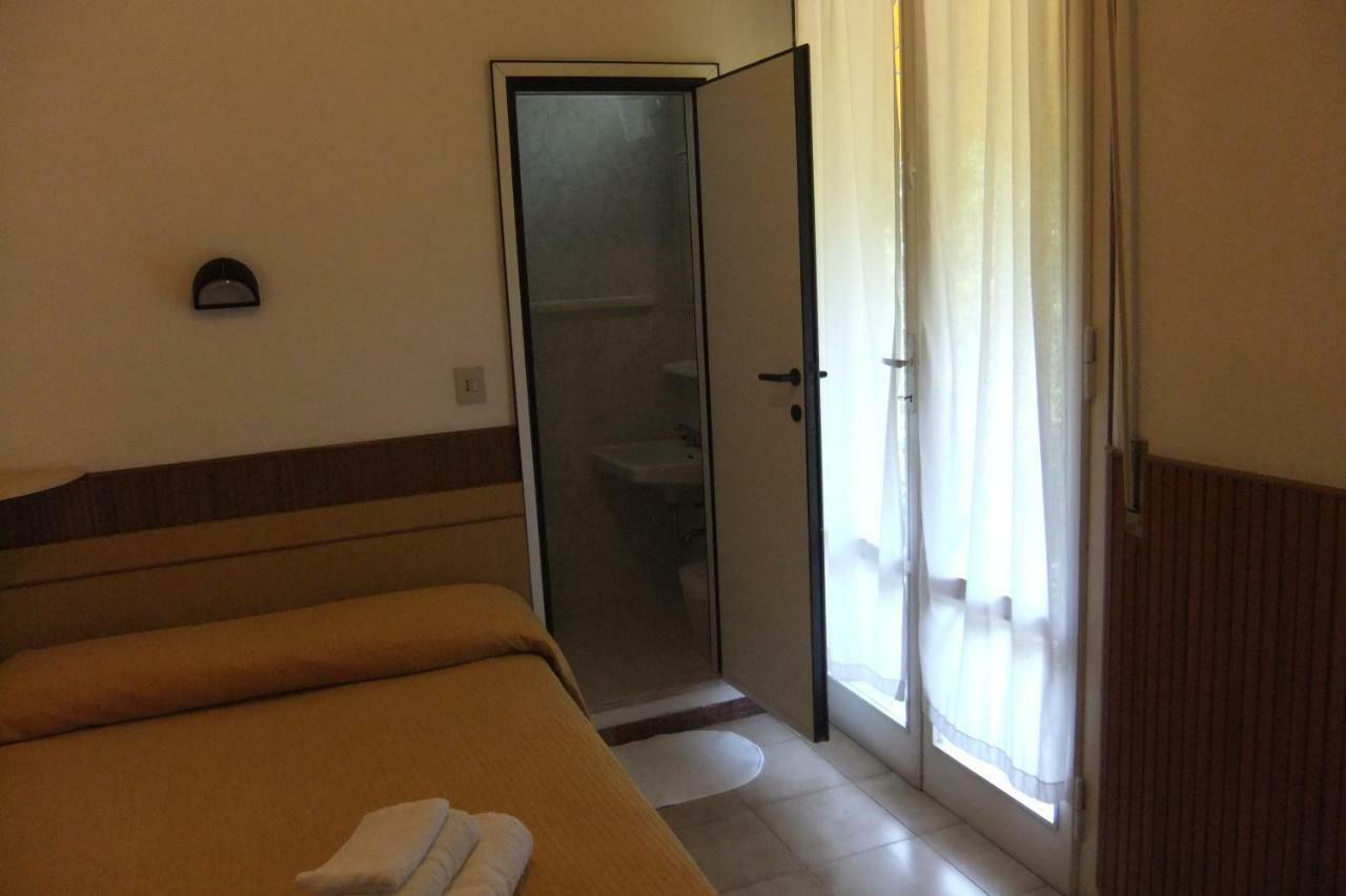 Albergo Villalma Rimini Exterior photo